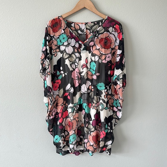 Express Black & Floral Flowy Blouse Size Medium - Picture 2 of 12